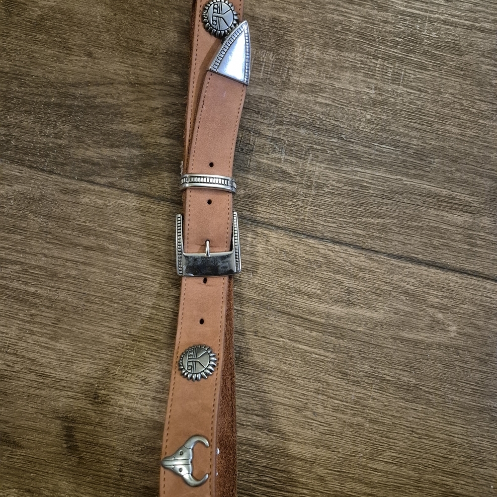 Vintage Women's 28 - 34 Inch Silver Native American Southwest Leather Belt